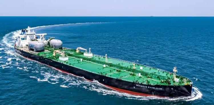 游资垄断油轮囤油，操控油价很多人看新闻，都觉得最近油价疯涨，是因为中东打仗、