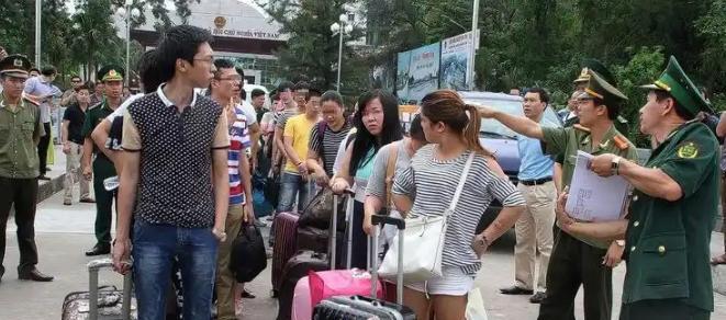 越南明明很多方面都不如我们中国，可很多的国人去越南打工后，竟然都不愿意再回国了，