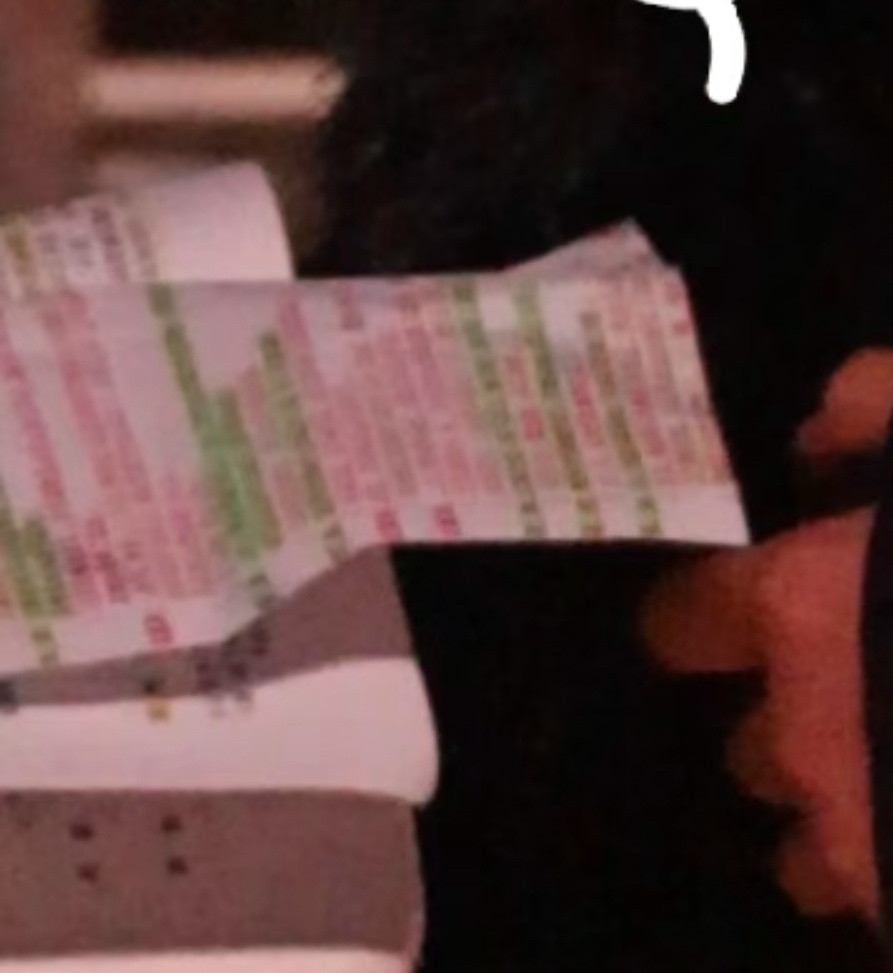 哦莫，要来了？超级认真做笔记的小皑