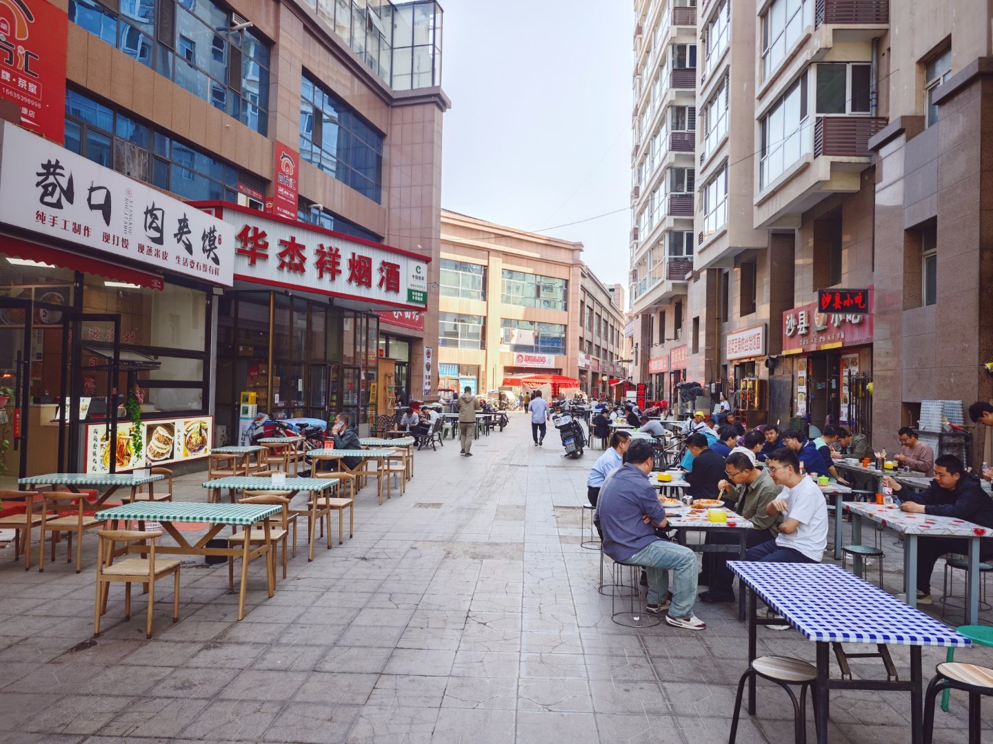 第一次来山西太原，作为河南人，主食都是小麦，很亲近，有一种回家的感觉。这里物价感