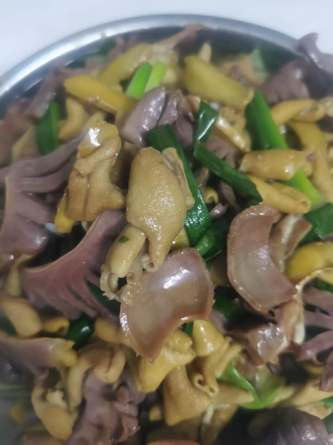 蒲瓜炒鸭杂最佳下酒菜做菜我是认真的下酒菜下酒又下饭人民的家常菜蒲瓜炒鸭
