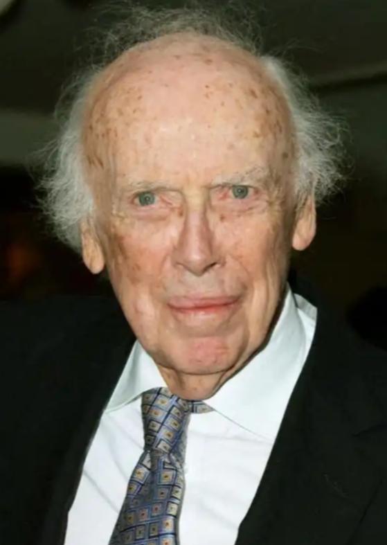 “DNA之父”詹姆斯·沃森曾表示，根据DNA结构显示，黑人属于未进化的人种，智力