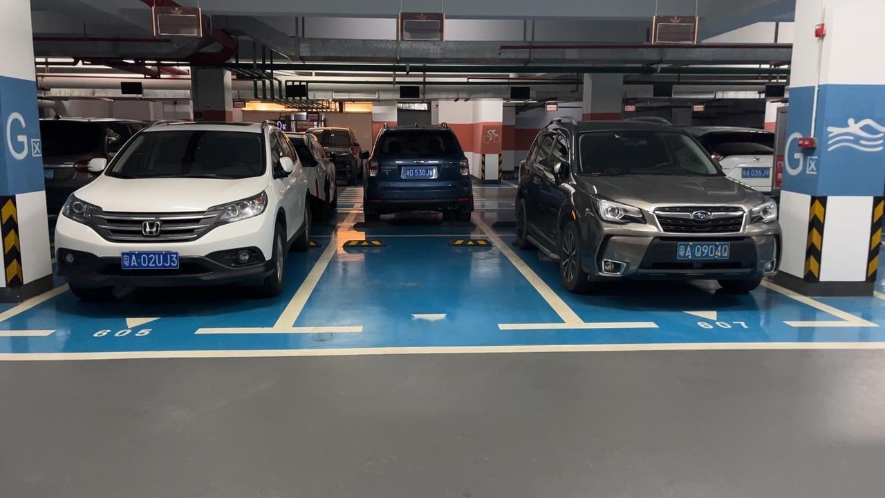 广州一小区业主大会表决通过新规，产权车位管理方案引热议近日，广州天河区某大型社