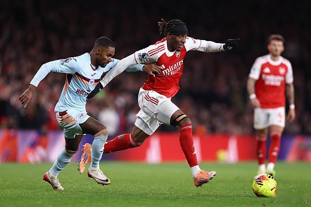 阿森纳2比0布伦特福德亮点除了梅里诺放到哪儿都能发光发热，还有马杜埃凯、本-怀