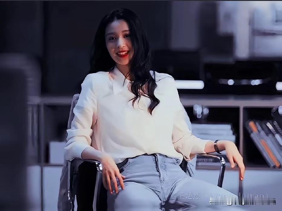 长得那么漂亮，可惜一直火不起来！[哭哭][哭哭][哭哭]