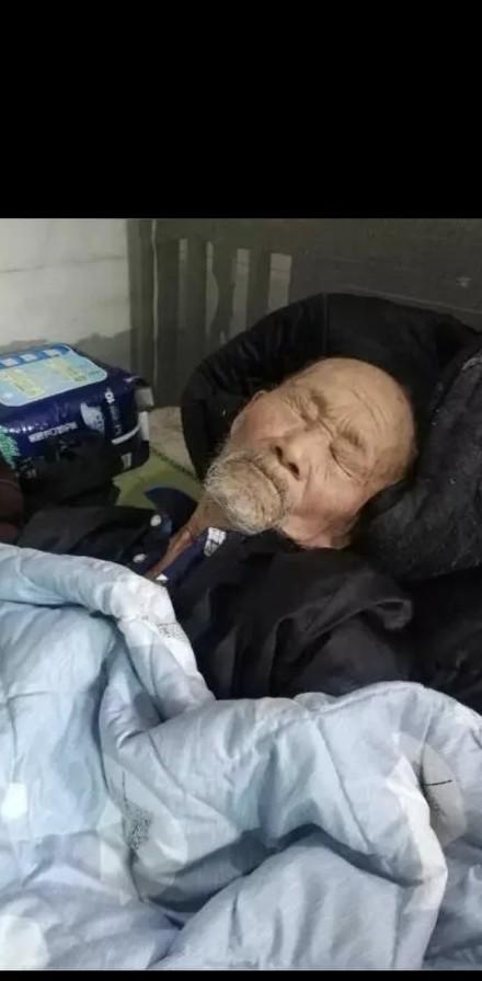 你们见过这样的丧事吗？说出来可能很多人都不信，我也是活了几十年头一回碰到。心