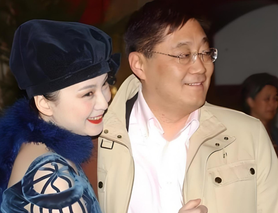早在2005年，王京花提出离开华谊，她问旗下的艺人：“有谁想跟我走？”几十个艺人
