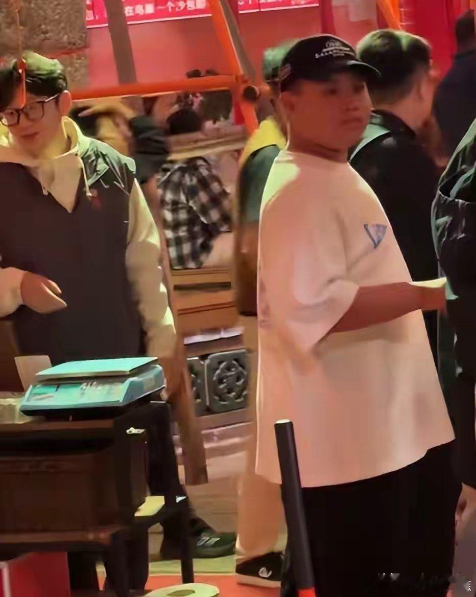 郭德纲二儿子长相太着急！越长大越不像爹，如今和王慧共用一张脸​