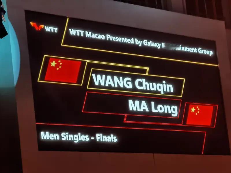 孙颖莎最近可是乒坛焦点！4月13日，WTT世界乒联官宣伦敦世乒赛阵容时，她名字前