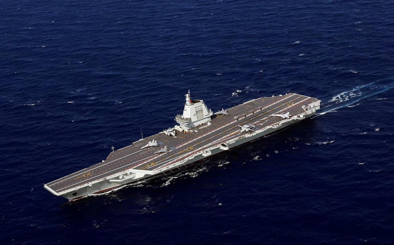 美国战争部在其最新的年度中国军事发展报告中提到，东大计划到2035年拥有九艘航空