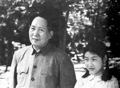 1971年，李敏想把肚子里的孩子打掉，毛主席生气地说：你有困难，我来养，她还有我