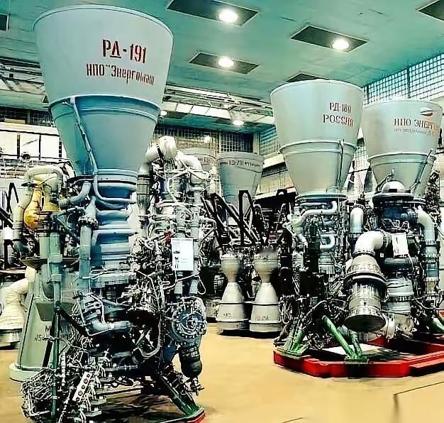 俄罗斯把发动机“百分百全套技术”卖给印度，这事儿看似是双赢，实则暗藏玄机。俄罗