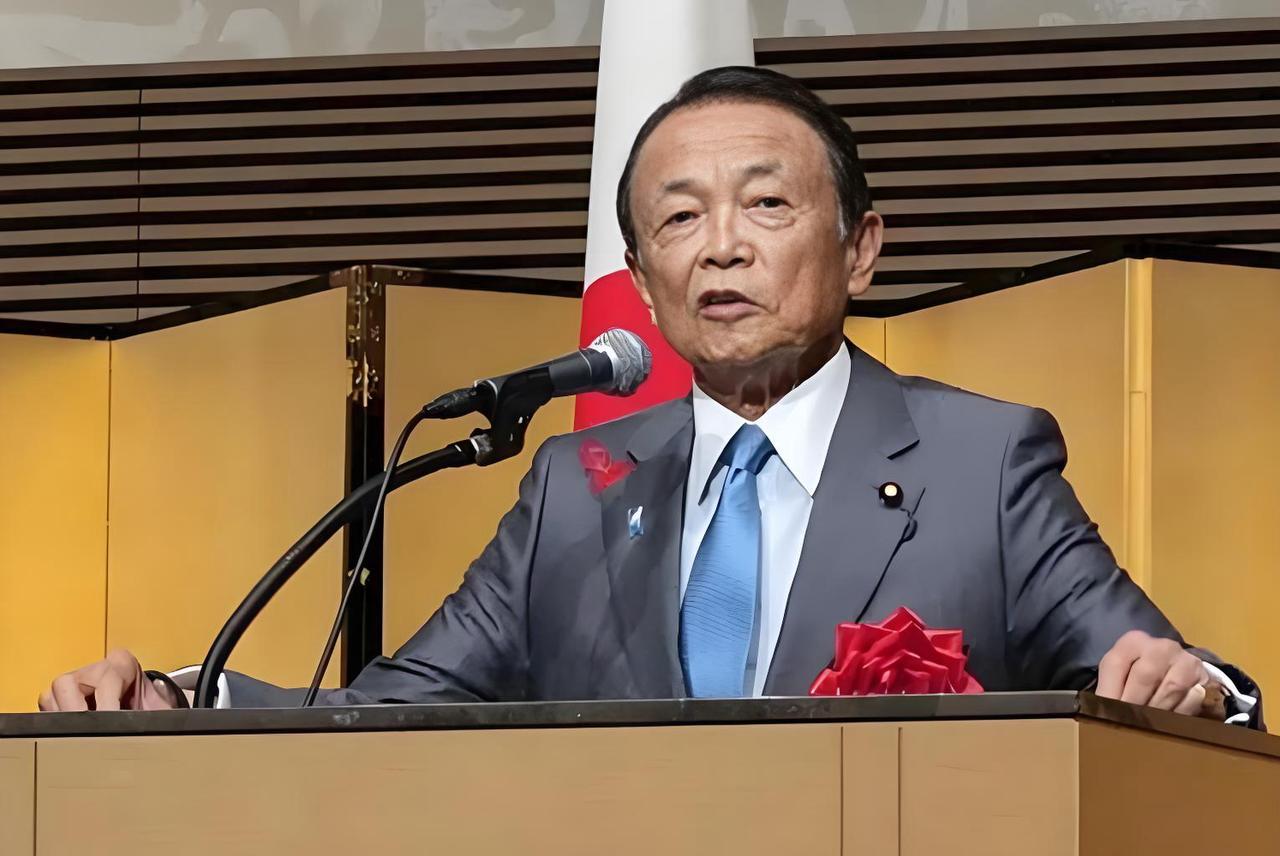 麻生太郎出言不逊，公然挑战中国底线。日本自民党副总裁麻生太郎12月3日对于