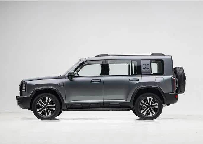 局获悉，哈弗猛龙PLUS将于4月18日开始预售，哈弗猛龙本身就凭借硬派外观和不错