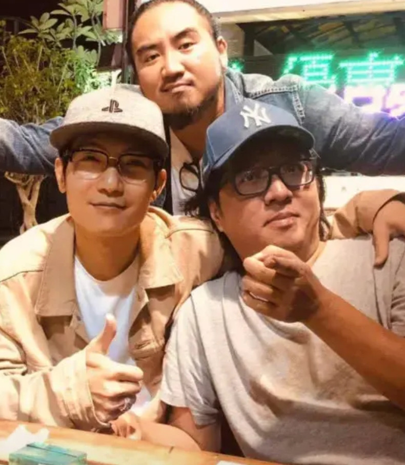 在陈楚生和袁惟仁身上看到千里马和伯乐的具象化，目睹陈楚生颠覆娱乐圈的无情。都知