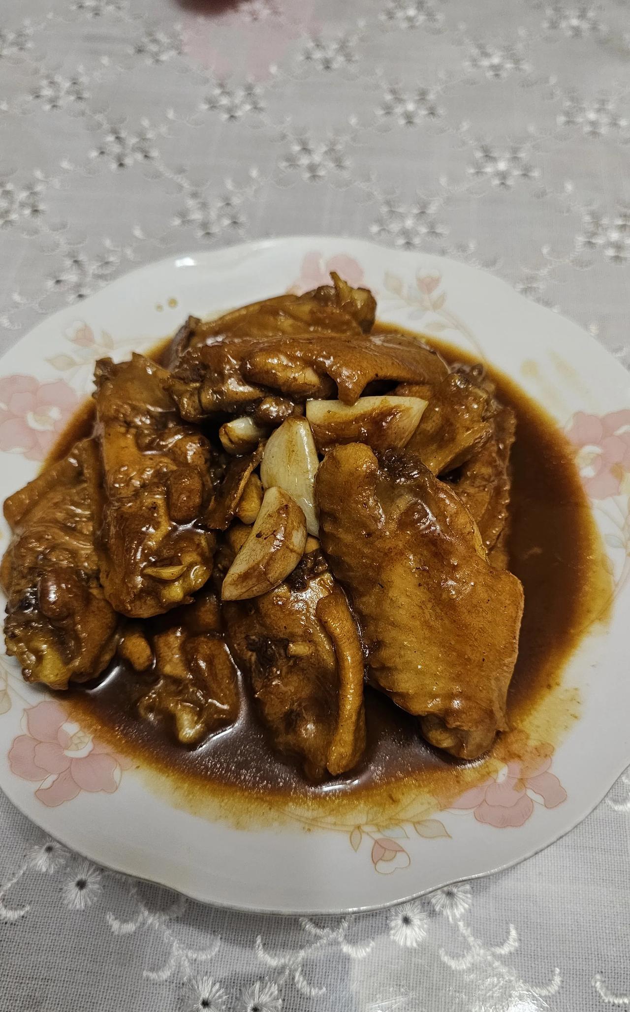 肉类的食物最好不要在网上买。我不太喜欢在网上买菜，特别是肉类，上次在直播间买的