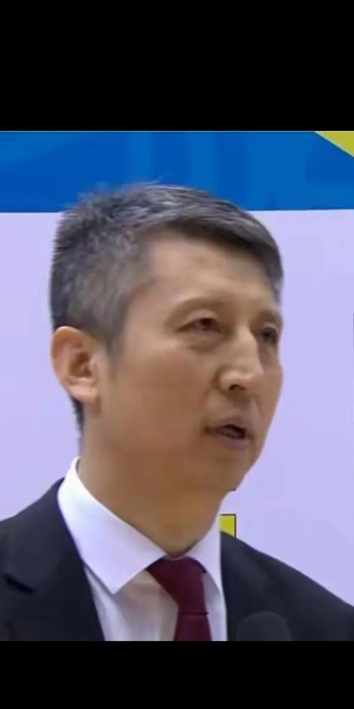 郭仕强运气真的差很快要打亚洲杯了，他手上的牌越来越少，坏消息