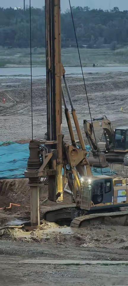 大洛阳洛阳复建天津桥，打下第一根桩！​​​