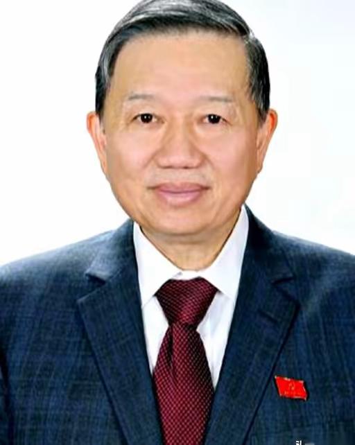 越南在中日关系紧张状态下竞然派军舰穿行台湾海峡，这是公然挑战中国，越南人一看就是