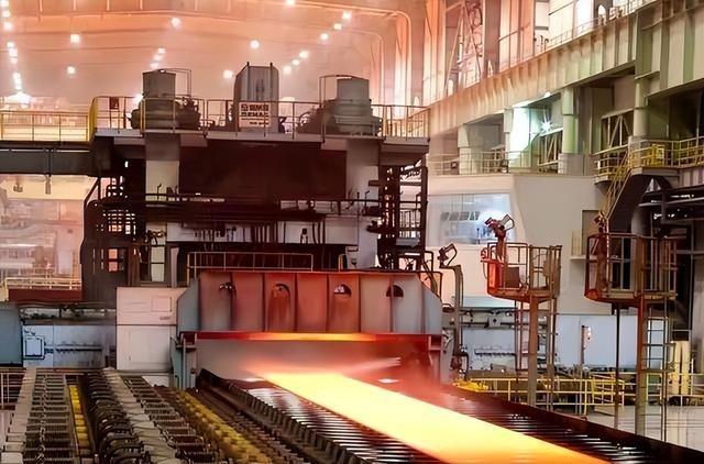 未服役航母早已大面积生锈，中国制造能力遭质疑，专家：另有原因大家看到福建舰下