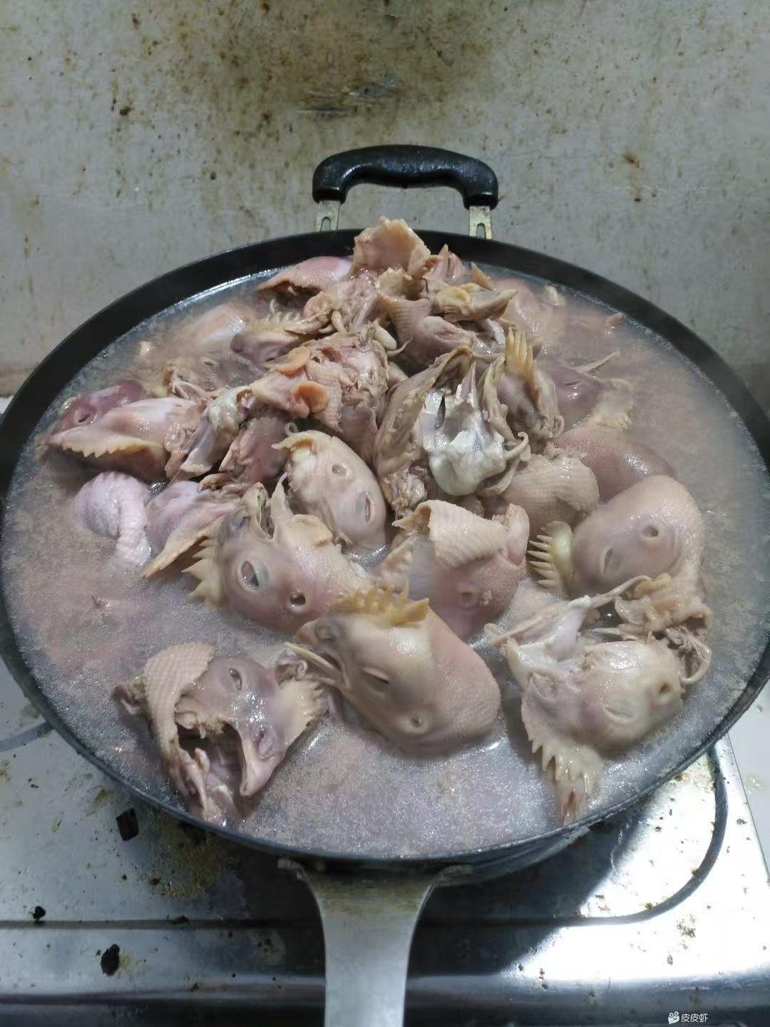 今天父亲节，做点美食，鸡肉鸡头
