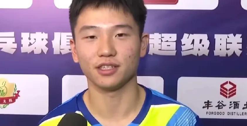 CCTV5《央视报道》李天阳：乒超洗礼未来可期李天阳：大家好我叫李天阳，今年
