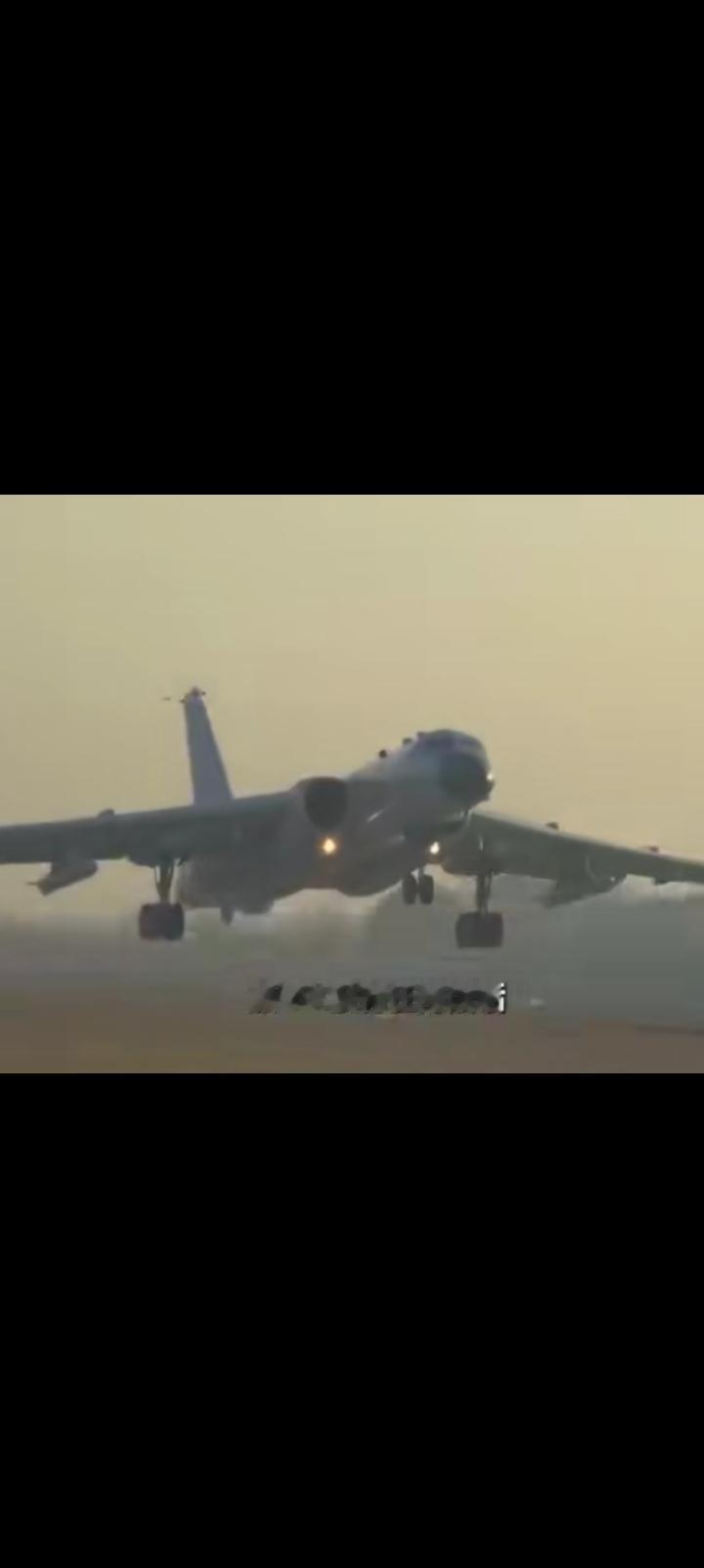 都懒得评论菲律宾了，可是他竟然妄图封锁我国黄岩岛。环球网消息1月31日我轰6直