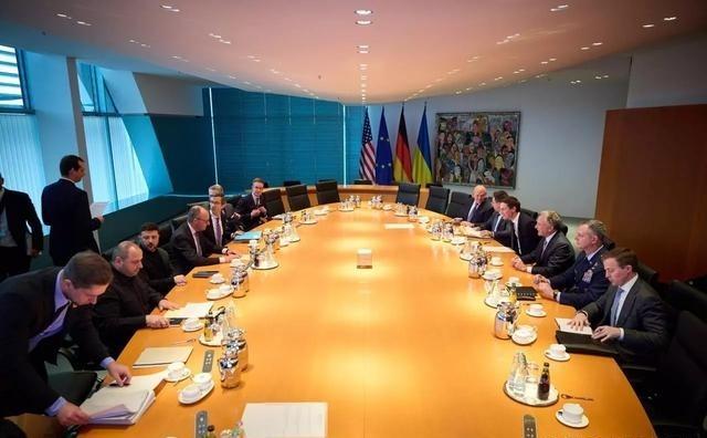 德媒发表重磅文章：中国和俄罗斯实际上决定了“柏林谈判”的结果柏林时间2025