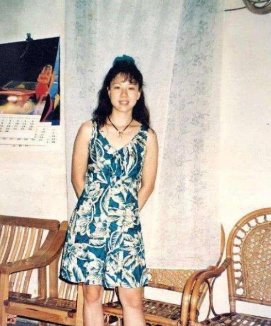 1999年，李宁和师姐陈永妍结婚6年了，始终没有孩子，两人一起去了医院。谁料医生
