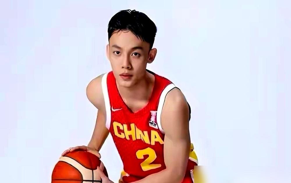 CBA后卫徐杰，拿差不多一年的工资，10万美金。自费去美国打一个没奖金的野球联