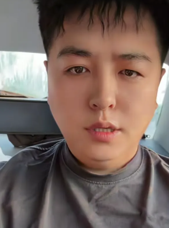 大娘，也没想到，自己的一句话，这些主播们都跑到了景德镇！今天很多主播都发视频