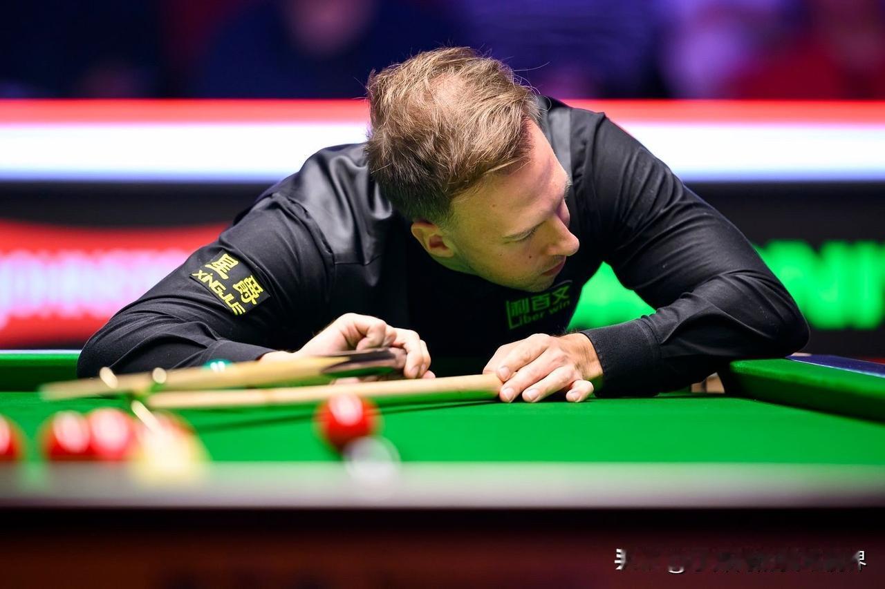 特鲁姆普不敌希金斯赛后采访：“5-3领先时，那个咖啡球的位置很别扭，我觉得如果加