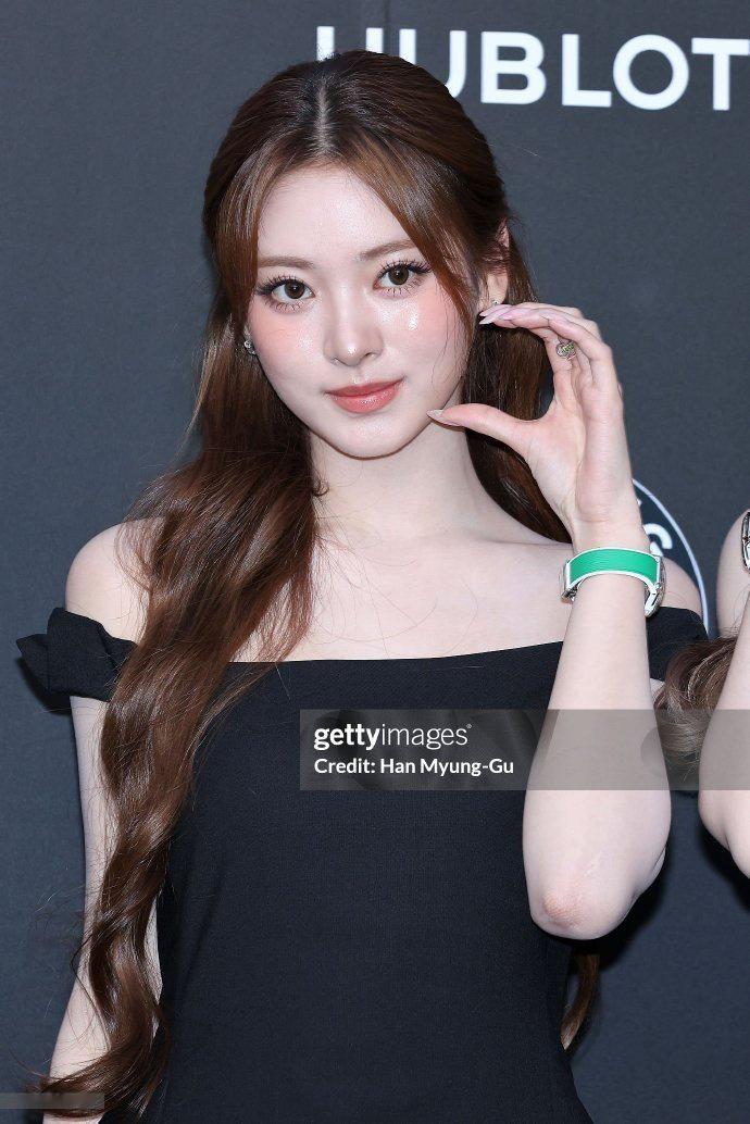 anna明显是瑜系美人吧？宁艺卓fans到底要足曾到什么时候​​​