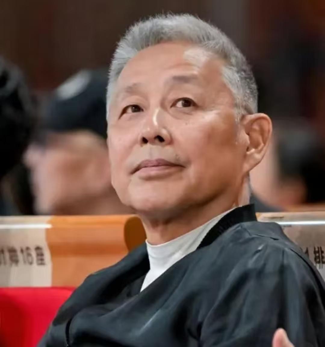 一位银行行长说了段大实话：“普通：存款0~10万特穷：负债100万以上富