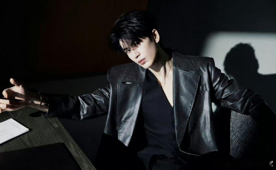 不敢想象张凌赫迪丽热巴合作一部现代剧会多杀疯了[捂眼睛][捂眼睛][捂眼睛]俊男美女势均力敌