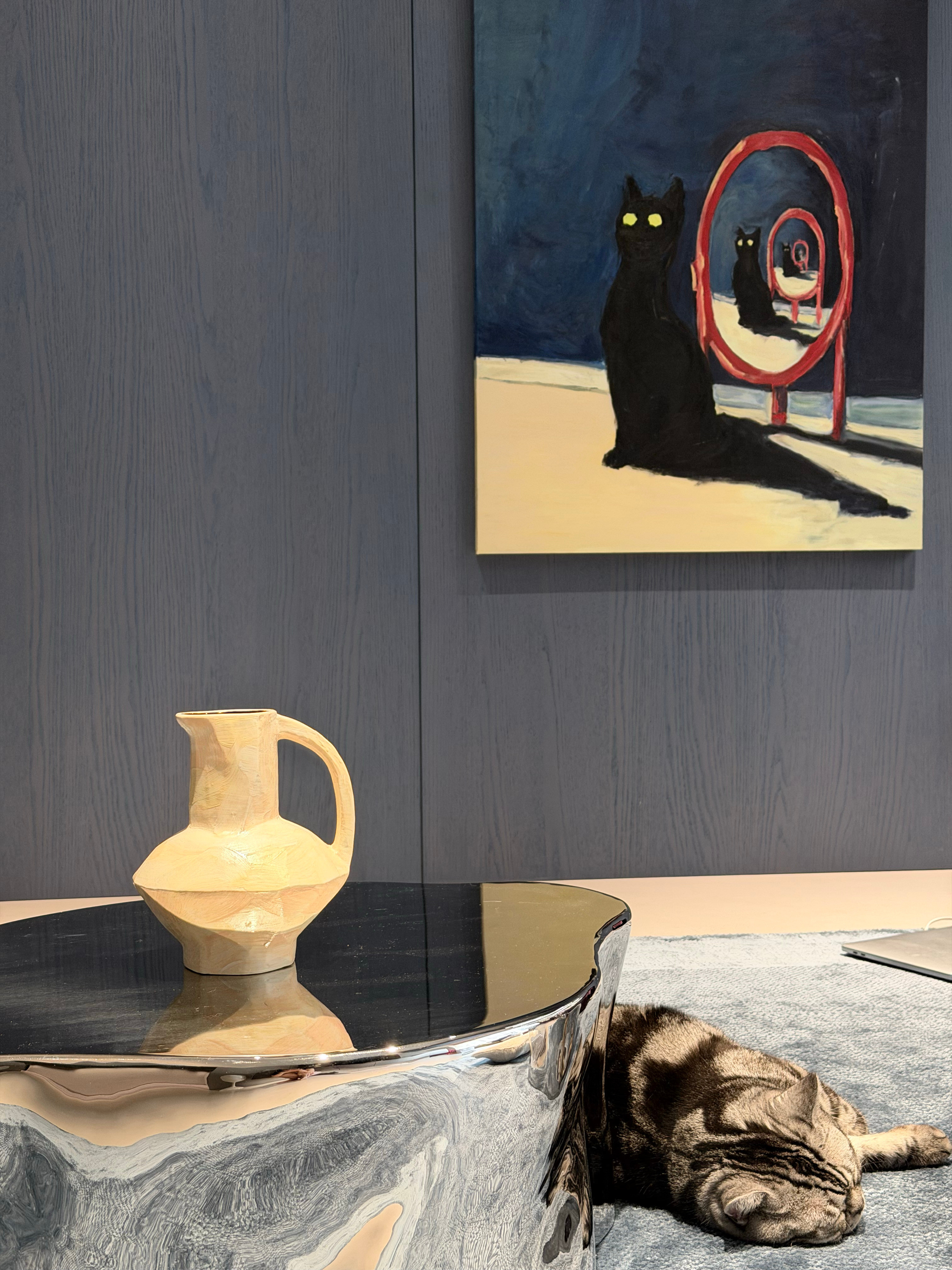 最近的设计幸福感是猫猫给的某人携猫入住后每天都会发来海量的猫猫写真当时榨脑汁设计的猫跑道，猫通道柜从