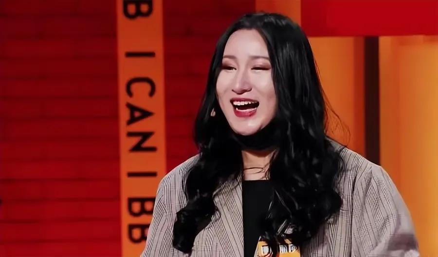 锤娜丽莎暴瘦70斤，坦露心路历程近日，锤娜丽莎在公开场合谈及自己暴瘦70斤的