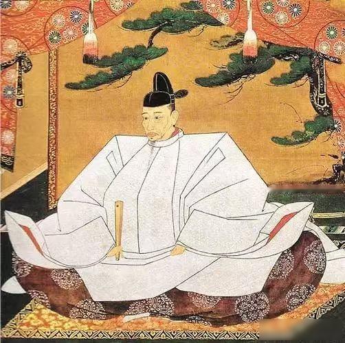 1599年的京都，一车车用盐腌制的“战利品”被运抵丰国神社门口，这些木桶里装的不