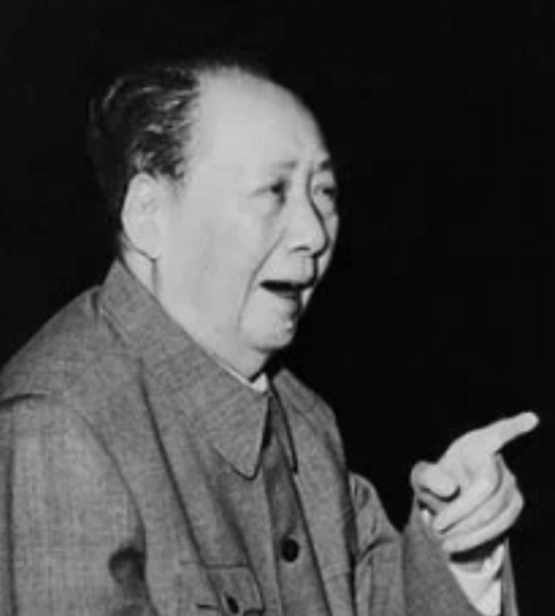 1961年，毛主席和周总理大吵一架，随后毛主席反问一句:“你吃了吗?“就让周总理