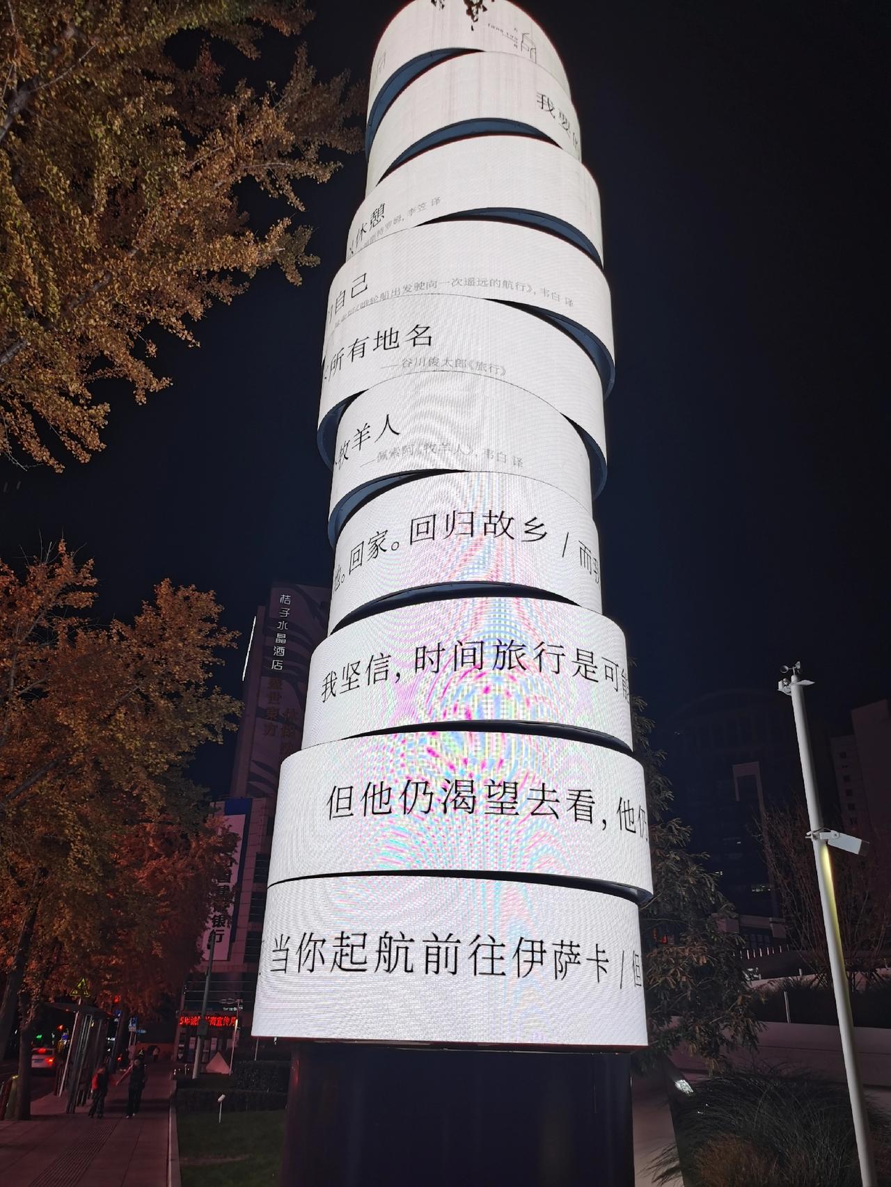 一是从小不能娇惯宠溺，凡事由着他的性子来，任性自私，调皮捣蛋；必须帮他养成老实