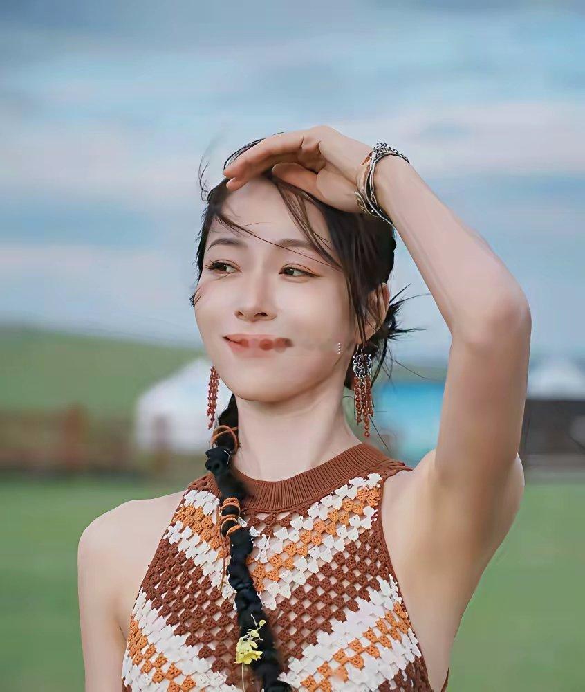 江一燕：认干爹、抢角色、插足别人婚姻她的“黑历史”比代表作多，难怪刘亦菲当年嫌弃