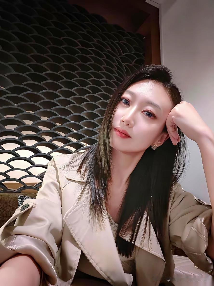 31岁清华博士，凌晨两点多给刚订婚两个月的未婚妻发了一大段话。里面有一句，“有没