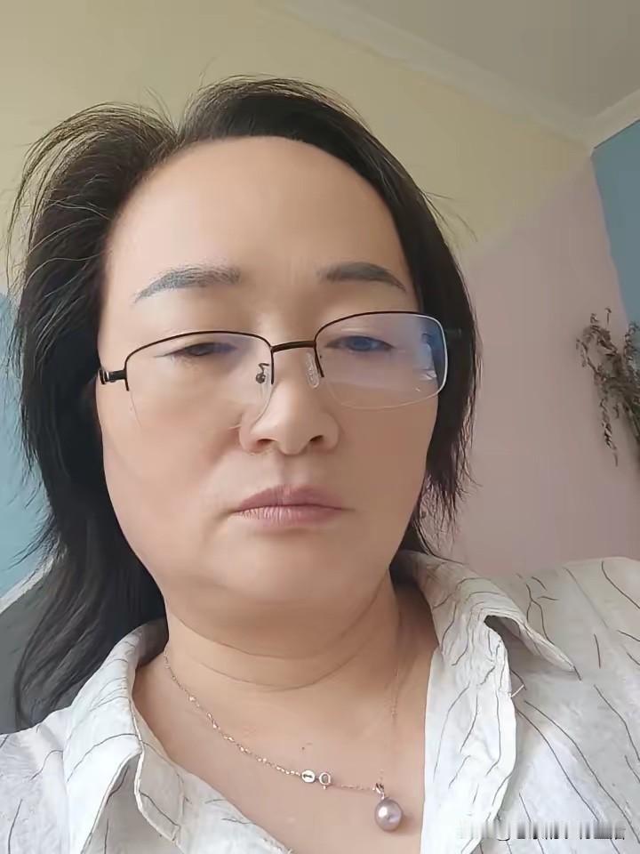 女儿今年26岁换了5个男朋友了而且每一个男朋友都是同居的有比她大的也有比
