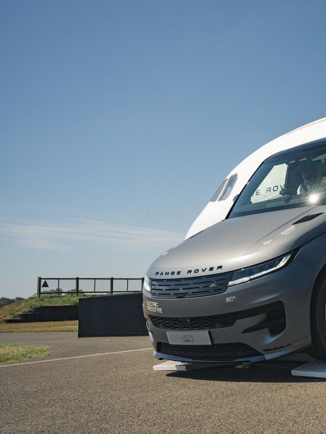 作为品牌第二款纯电车型，RangeRoverSportElectric在古