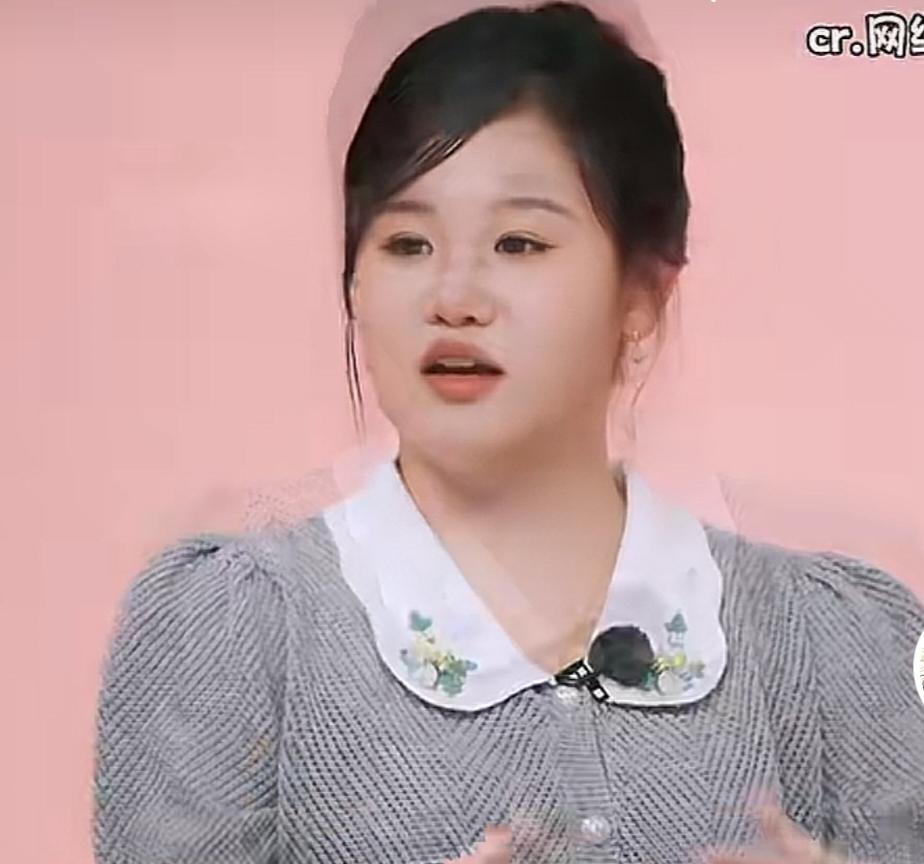 张家齐在《我家那闺女》最后一期的表现太飒了，她对母亲说，你教育我的时候遇到啥事都