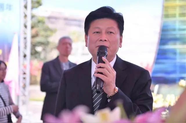 傅琨萁这次表现不错，在关键时刻力挺郑丽文访陆。在郑丽文要乘机去大陆访问，傅琨