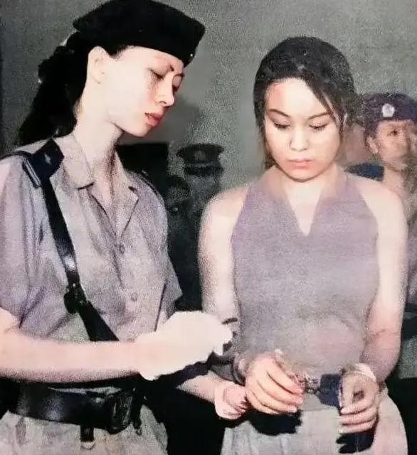 1999年，警方捣毁了位于北京亚运村“七号别墅”的特大“淫窝”。然而，组织者的身