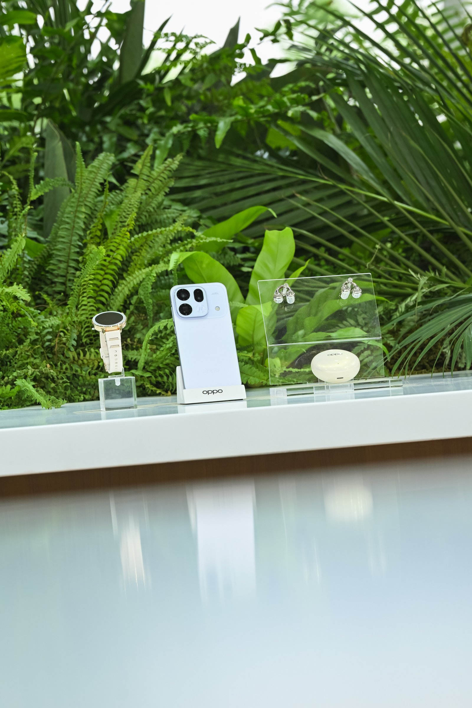 本来以为今年安卓旗舰新机都要价格都要往上冲一波，结果OPPO居然没涨价！这波加量