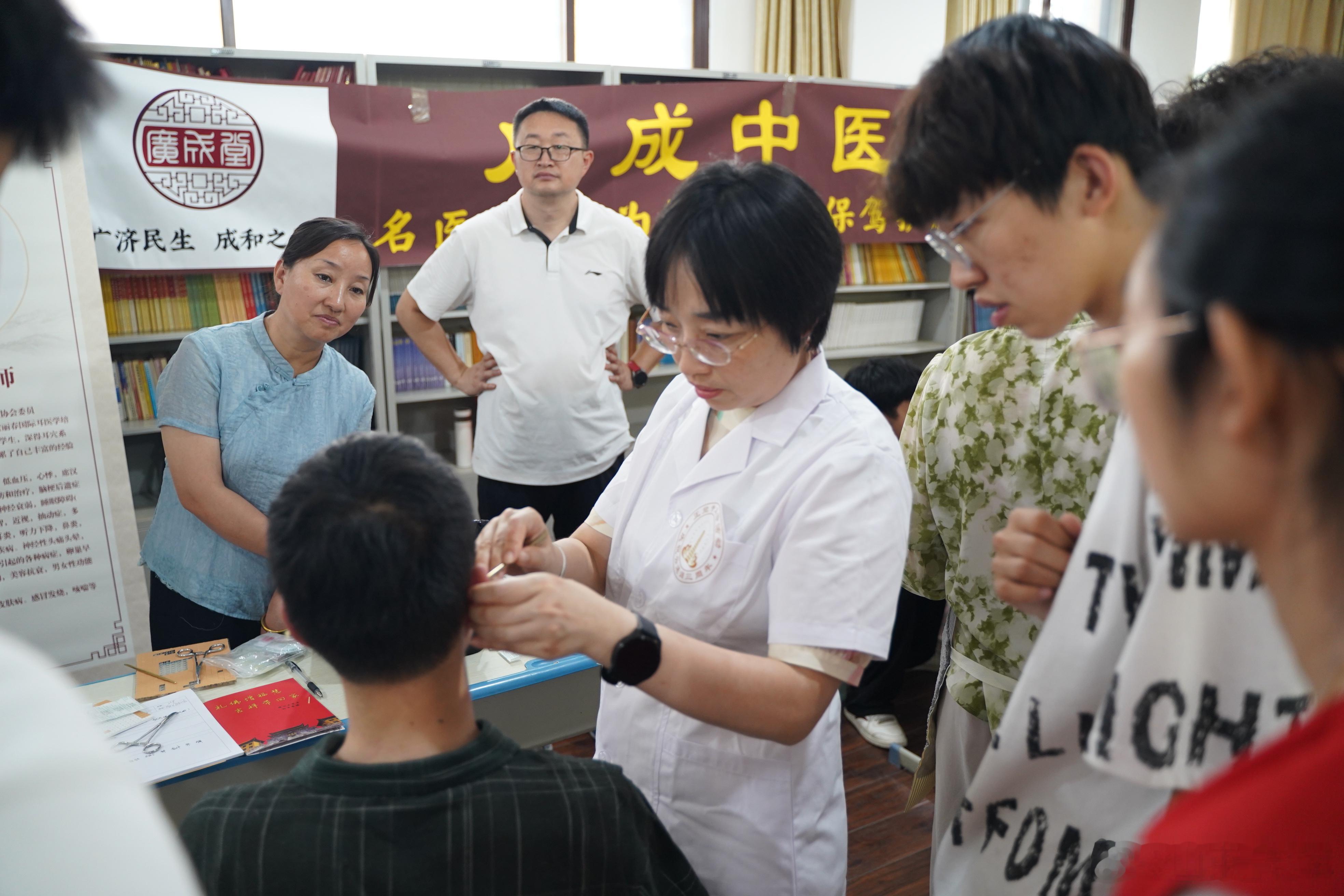 “难缠”的鹅掌风，这两个中药外洗方疗效显著！“鹅掌风”，这个名字很多人不知道，但