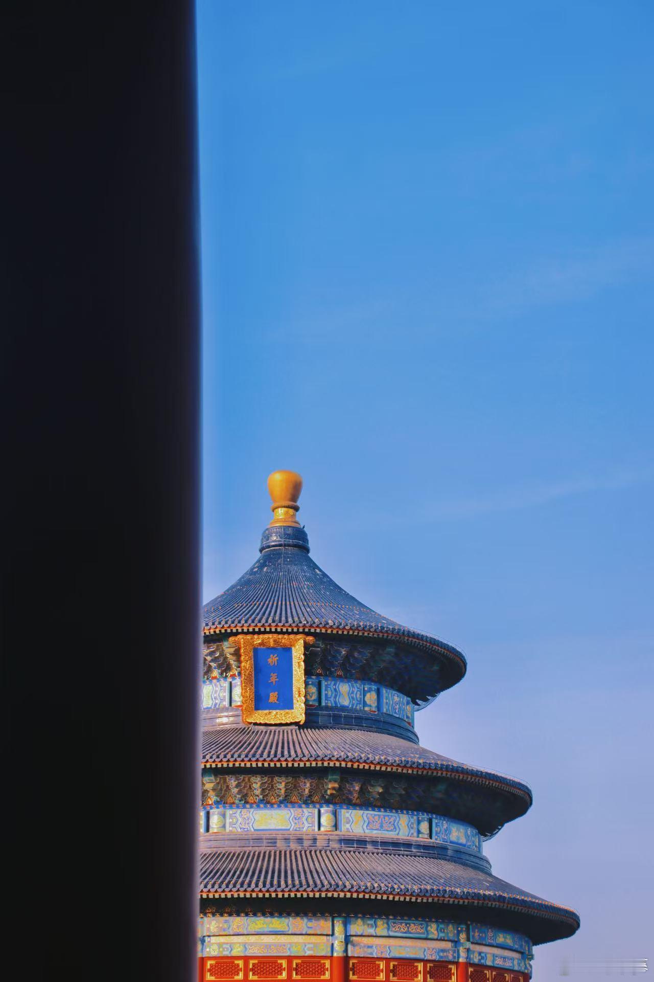 懂的人都带长焦去天坛了天坛的美要“拉近距离”看，飞檐翘角上的小兽、殿顶的琉璃细节